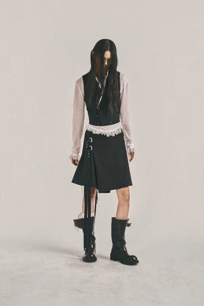 Look 18